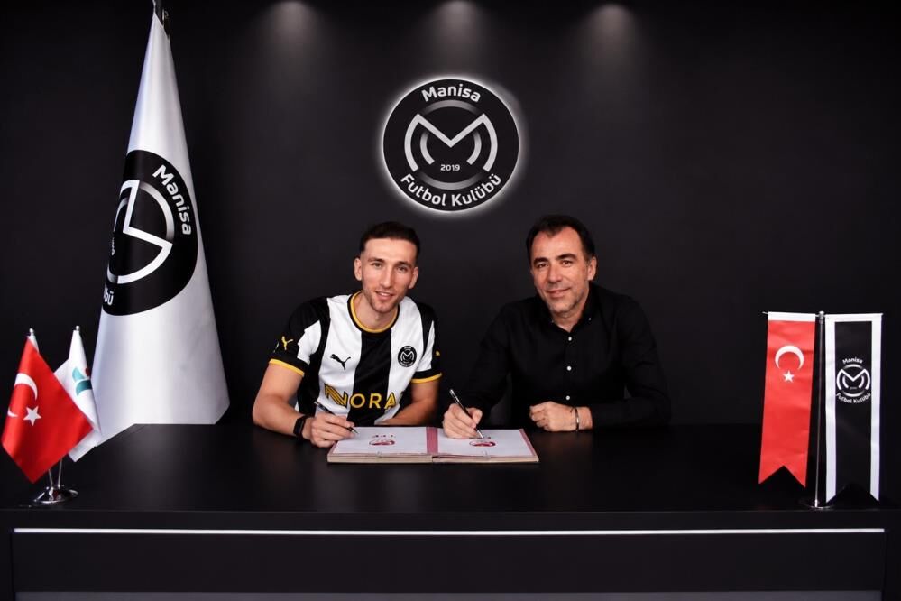 Manisa FK’dan Gövde Gösterisi: Yeni Sezon Öncesi 5 İmza Birden!-1
