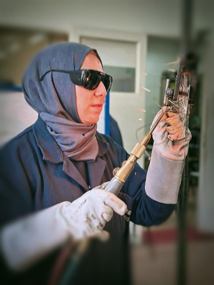 5 Yıllık İş Arayışı Sanayide Bitti: Çocuk Gelişimi Mezunu Zeynep, Artık Kadın Kaynakçı!-4