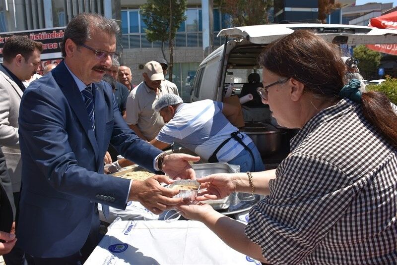 Salihli'de şehit aileleri Muharrem ayında geleneği sürdürdü-.5.1