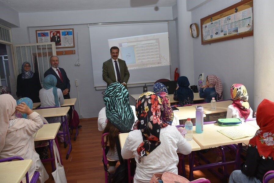 Kaymakam Güldoğan, öğrencilerle bir araya geldi!