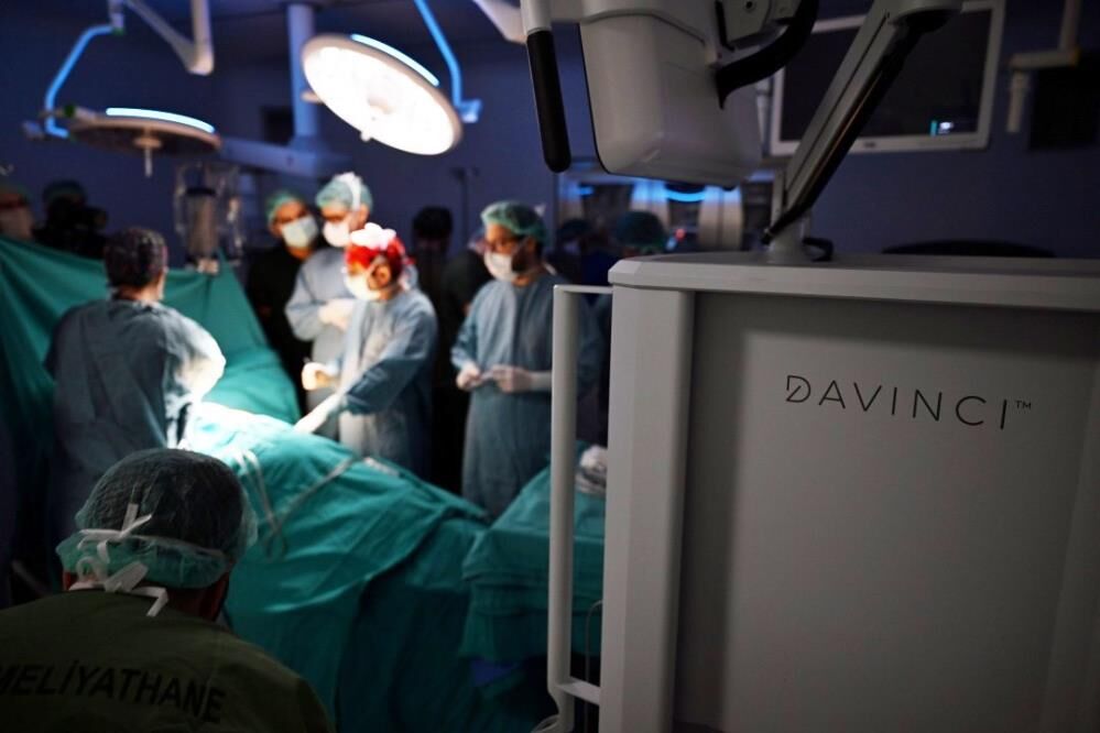 Manisa'da robotik cerrahi dönemi: 2 ayda 30 başarılı operasyon