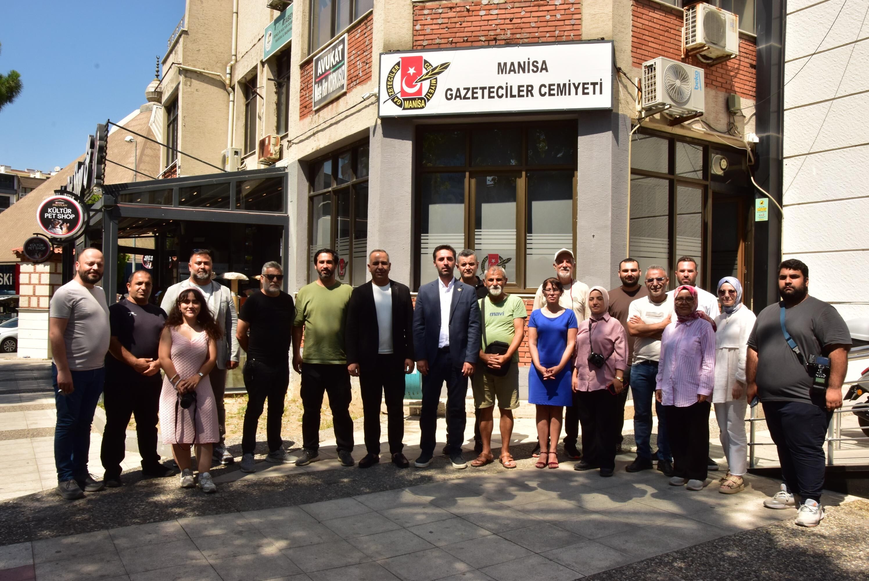 Başkan Ekinci, Manisa Gazeteciler Cemiyeti Başkanı Aydın'ı Ziyaret Etti (2)