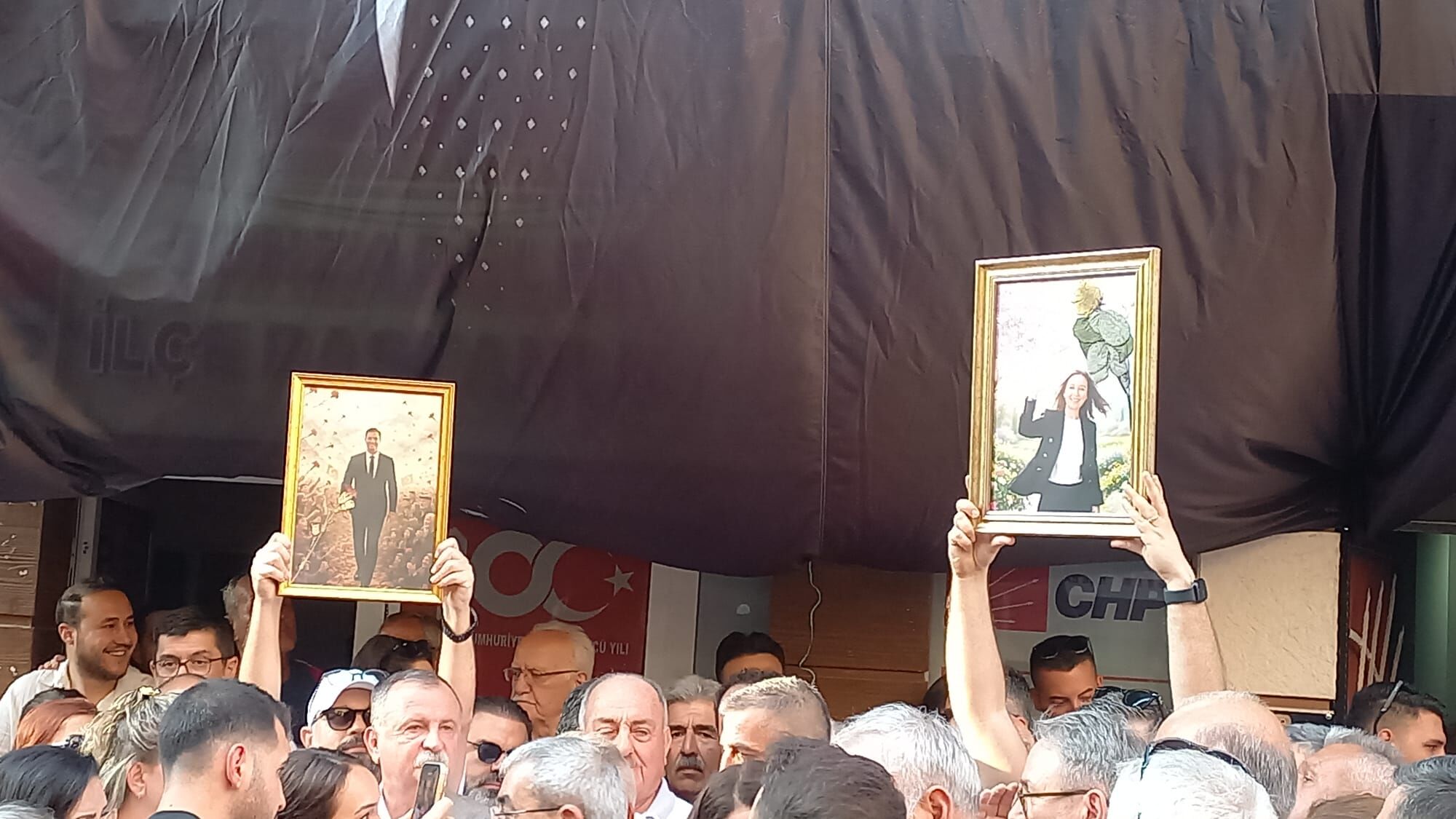 Chp'li Özalper Açıklama Yapıyor (2)