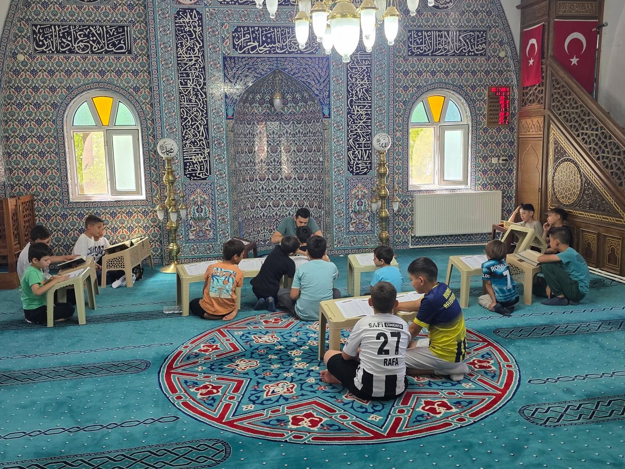 Demirci'de Yaz Kur'an Kursları Başladı! (2)