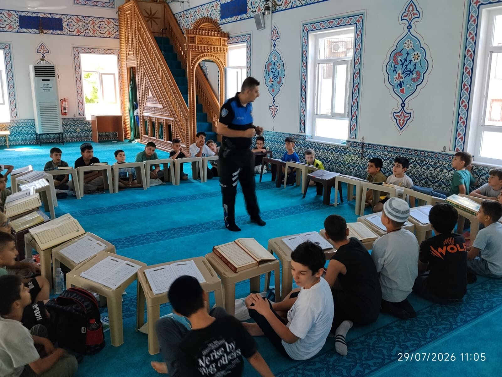 Emniyetten Minik Yüreklere Anlamlı Seminer Şehzadeler’de Çocuklar Bilinçlendirildi (6)
