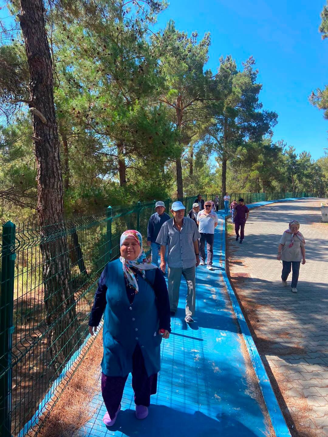 Huzurevi Sakinleri Millet Bahçesi’nde Bir Araya Geldi! (3)