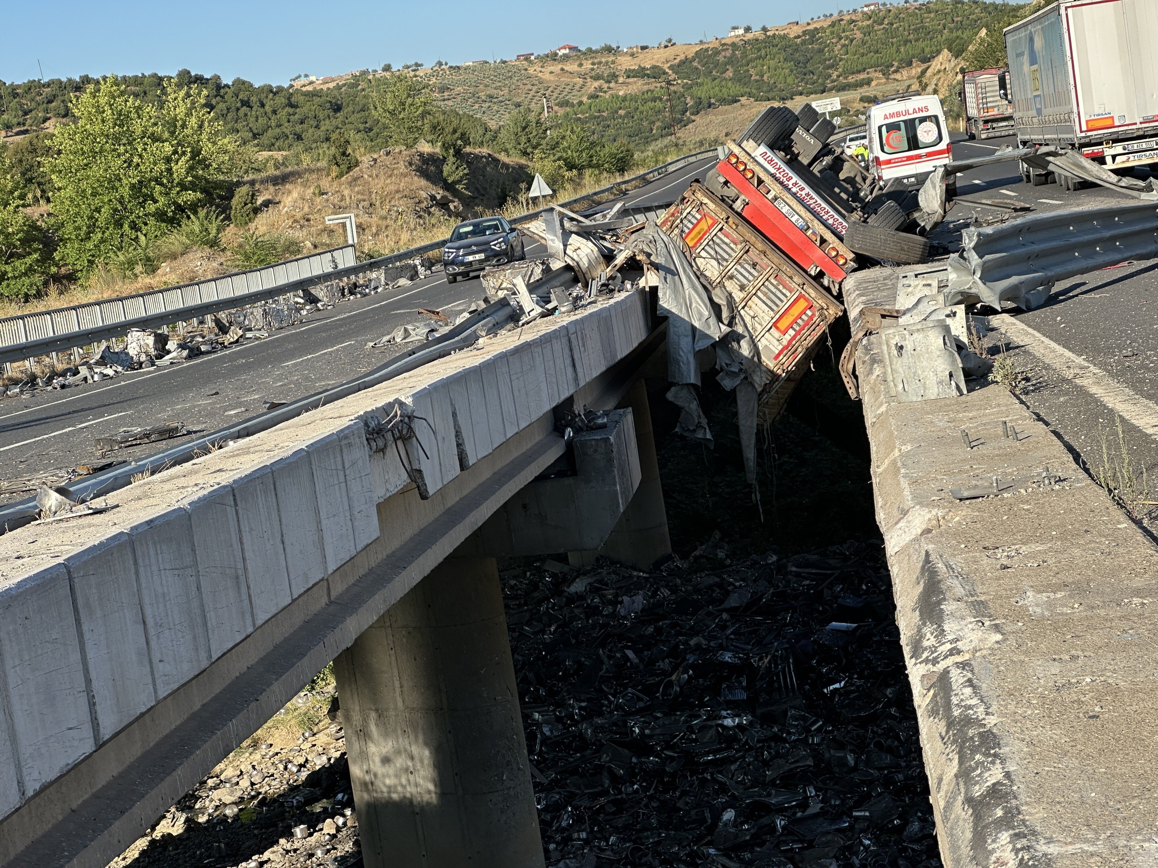 Kaza, Uşak İzmir Karayolu Gediz 2 K (5)