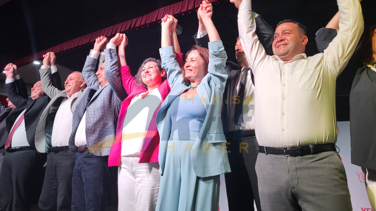 Manisa Büyükşehir Belediye Başkanı Dutlulu Ve 14 Ilçe Belediye Başkanı Yeni̇ Parti'ye Katıldı (2)