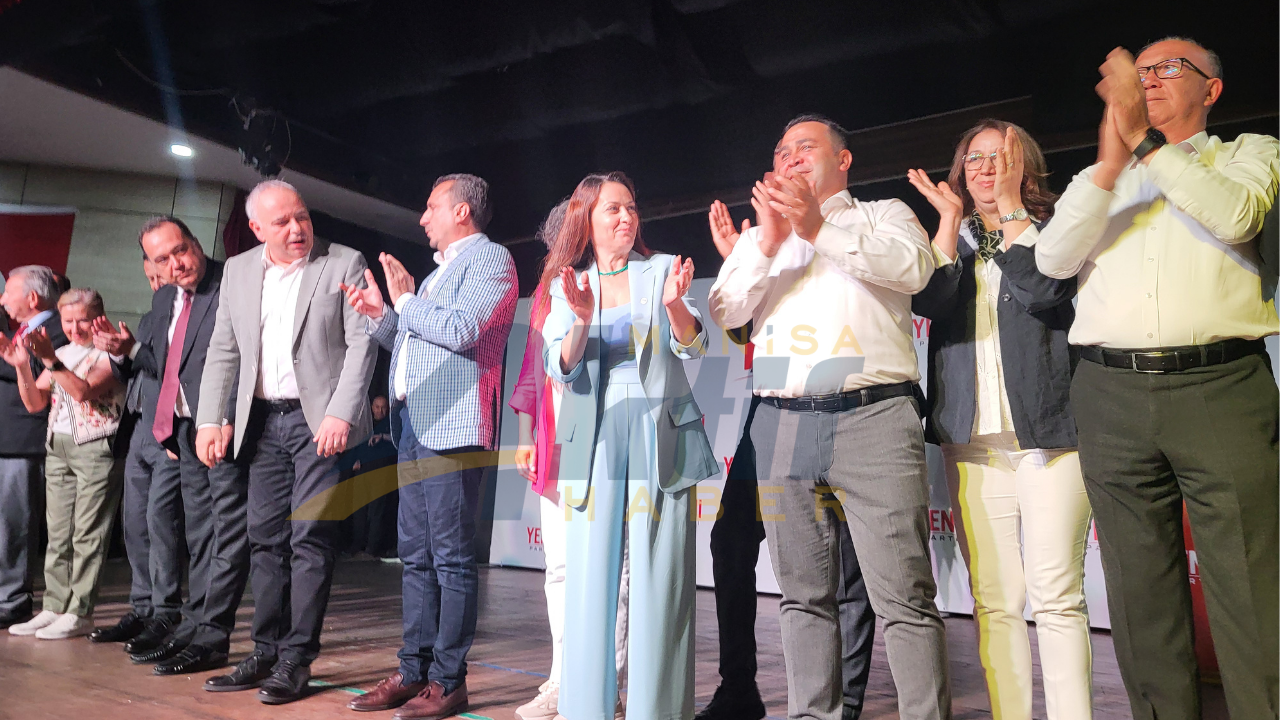 Manisa Büyükşehir Belediye Başkanı Dutlulu Ve 14 Ilçe Belediye Başkanı Yeni̇ Parti'ye Katıldı