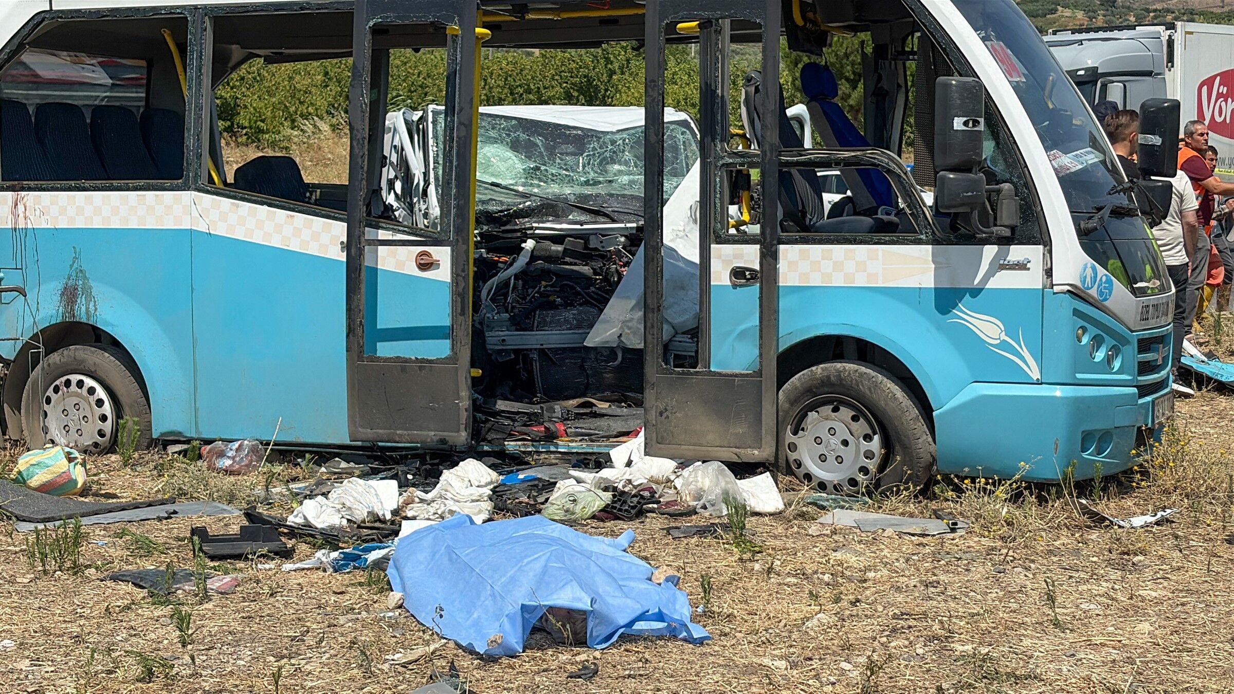 Manisa İl Sağlık Müdürü Zeren’den Kazada Yaralanan Vatandaşlara Ziyaret (2)