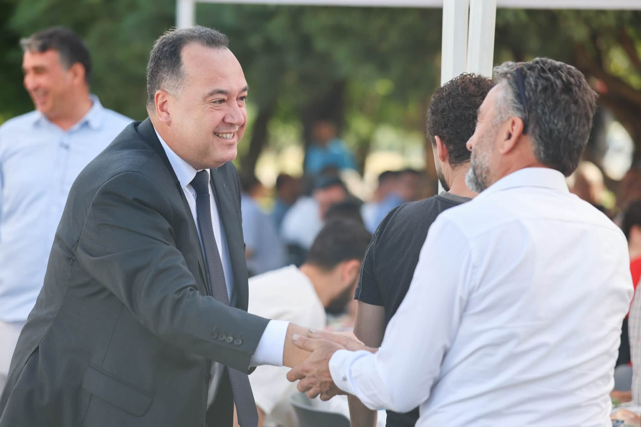 Manisa'da Bakkal Esnaflar Piknik Etkinliğinde Bir Araya Geldi (9)