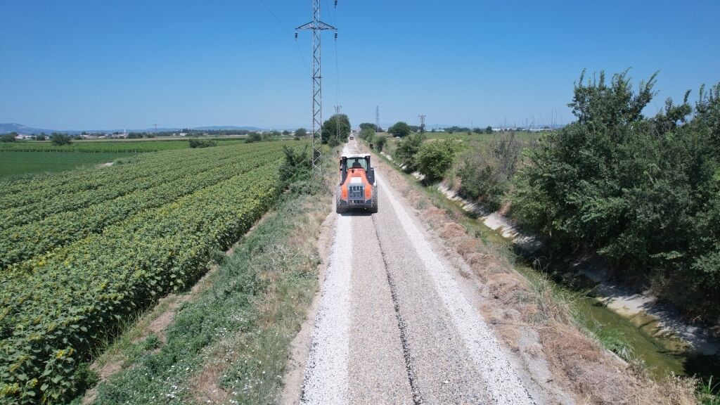 Manisa'da Çiftçilerin Yol Çilesi Sona Eriyor (1)