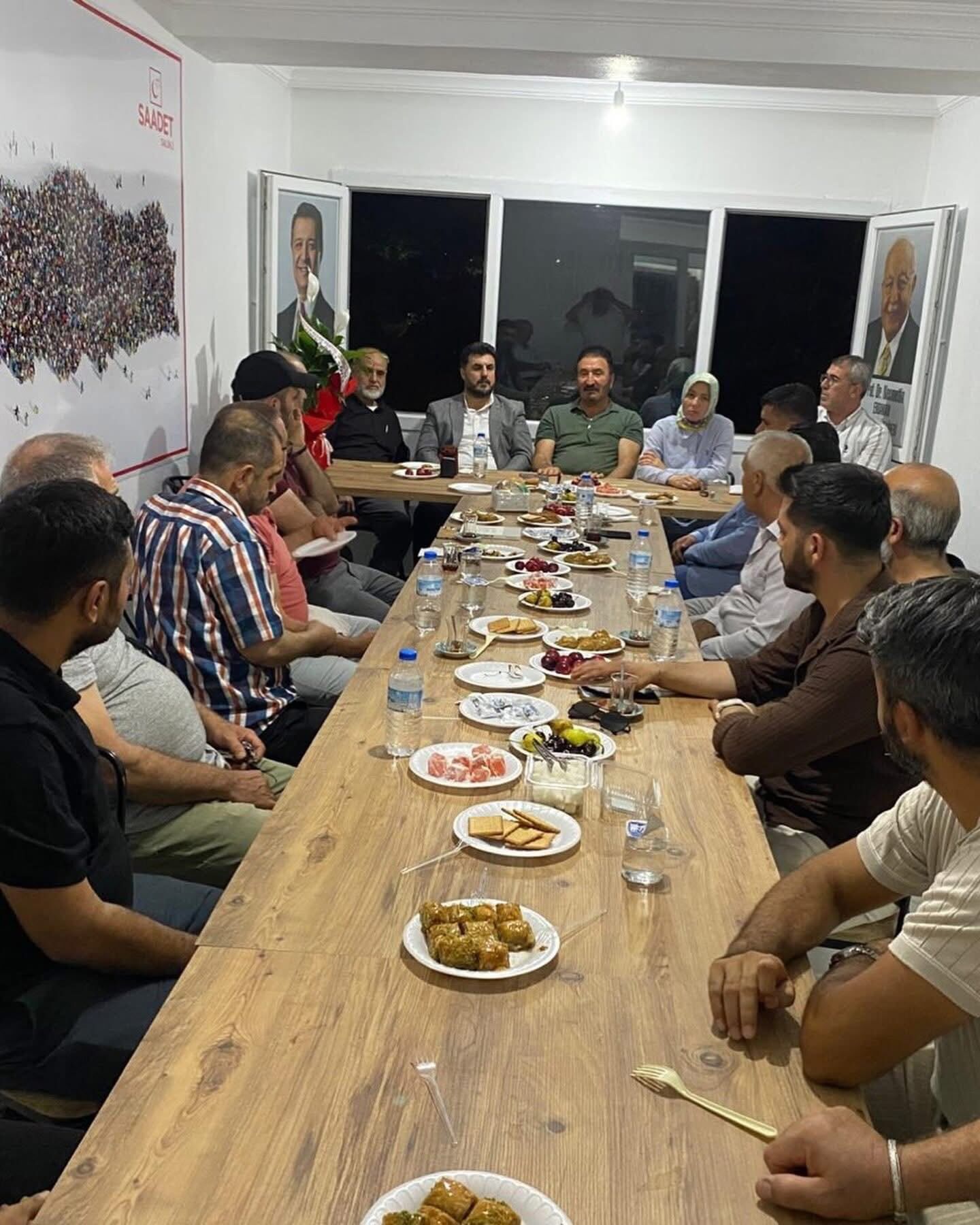 Manisa'da Milli Görüş Partileri Bir Araya Geldi (3)