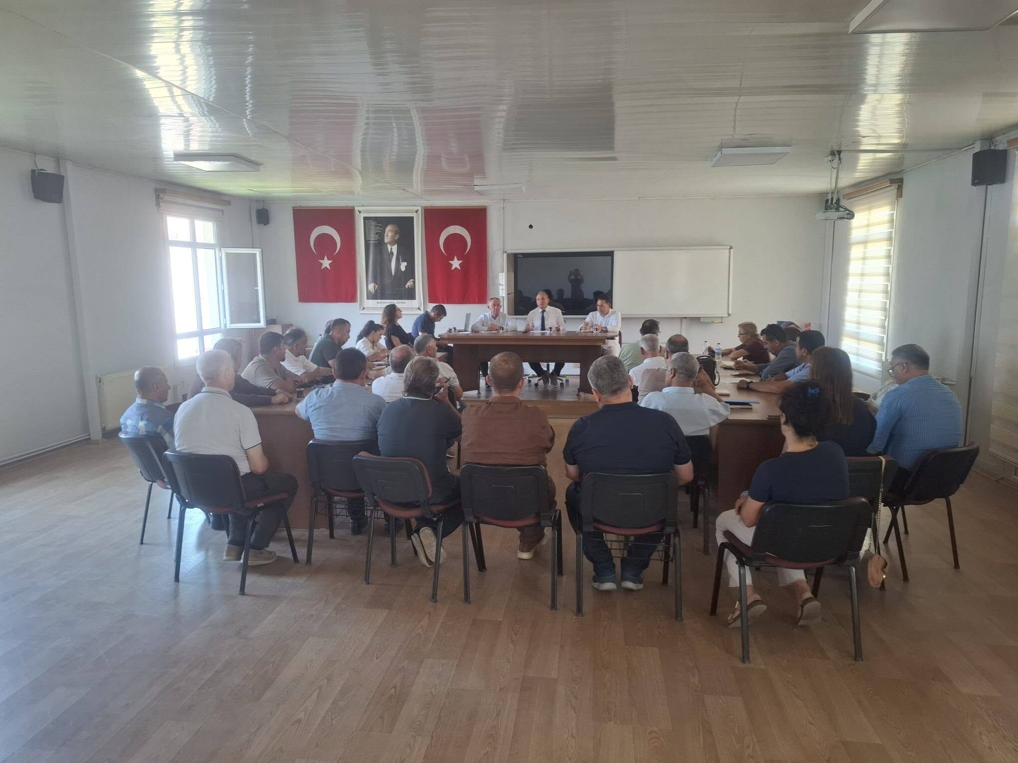 Sarıgöl İlçe Millî Eğitim Müdürlüğü’nden Yıl Sonu Istişare Toplantısı (2)