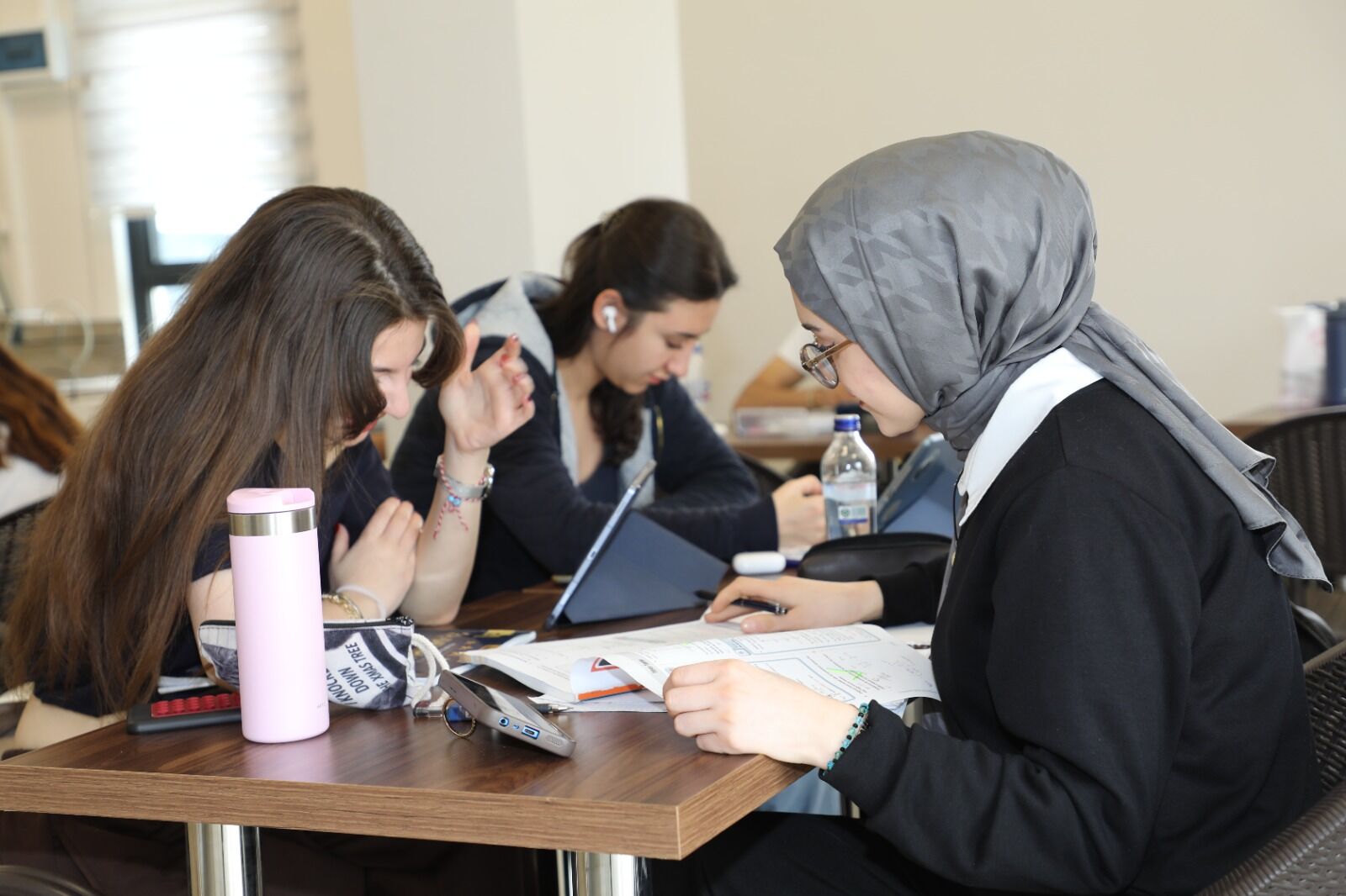 Şehzadeler Belediyesi’nden Yks Adaylarına Ücretsiz Destek! (3)