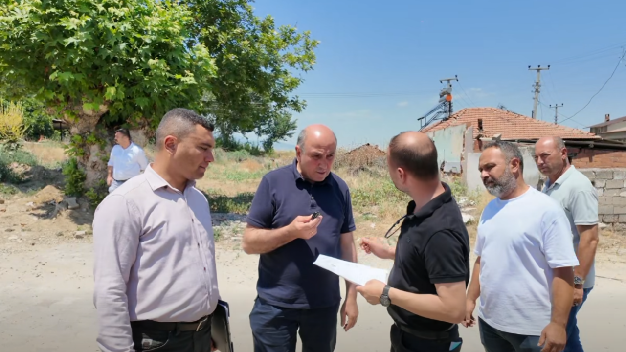 Tahsin Akdeniz Eleştiriler Sonrası O Mahalleye Müjdeyi Verdi! (1)