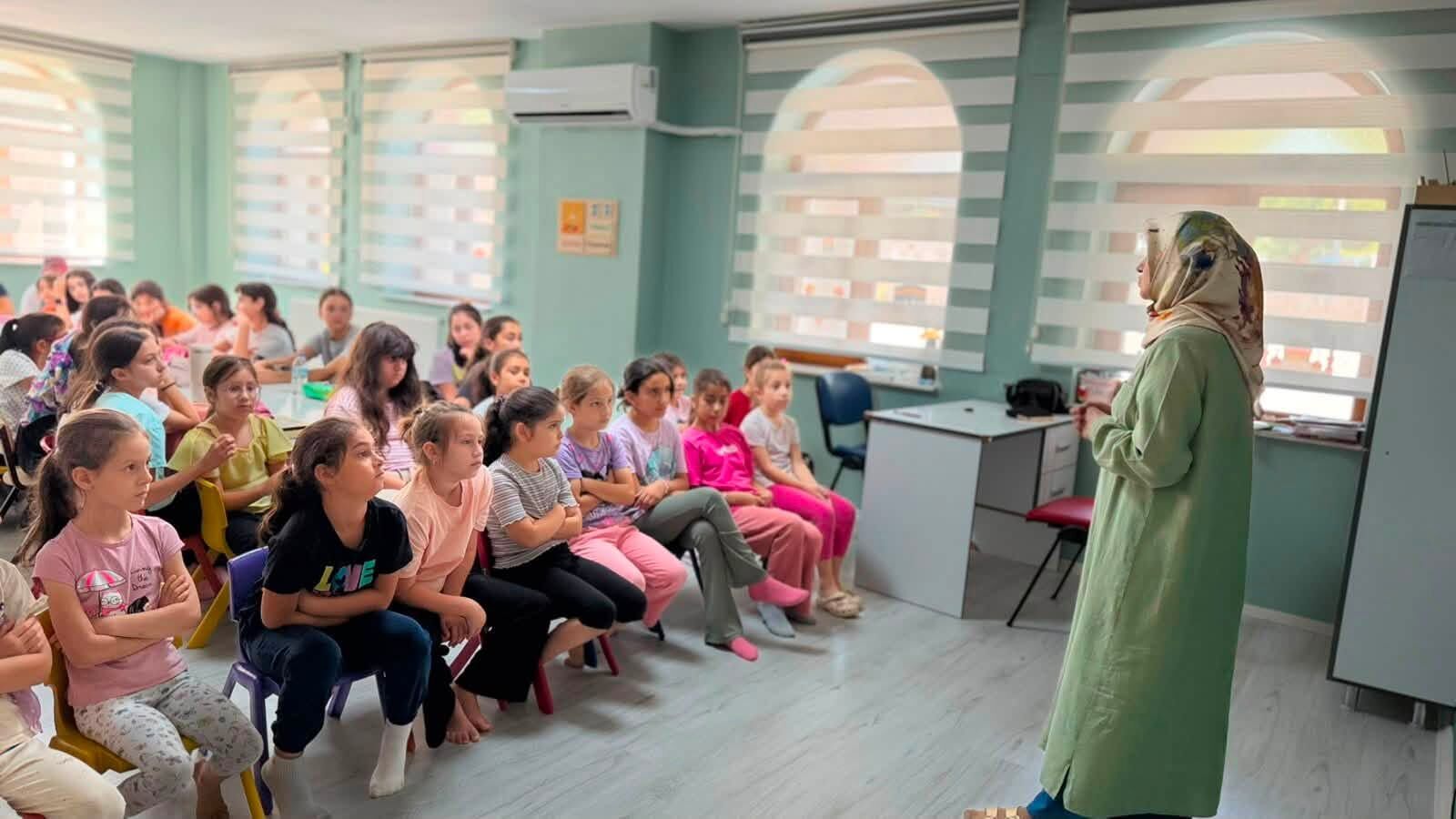 Turgutlu İlçe Müftülüğü'nden Seminer Desteği (3)