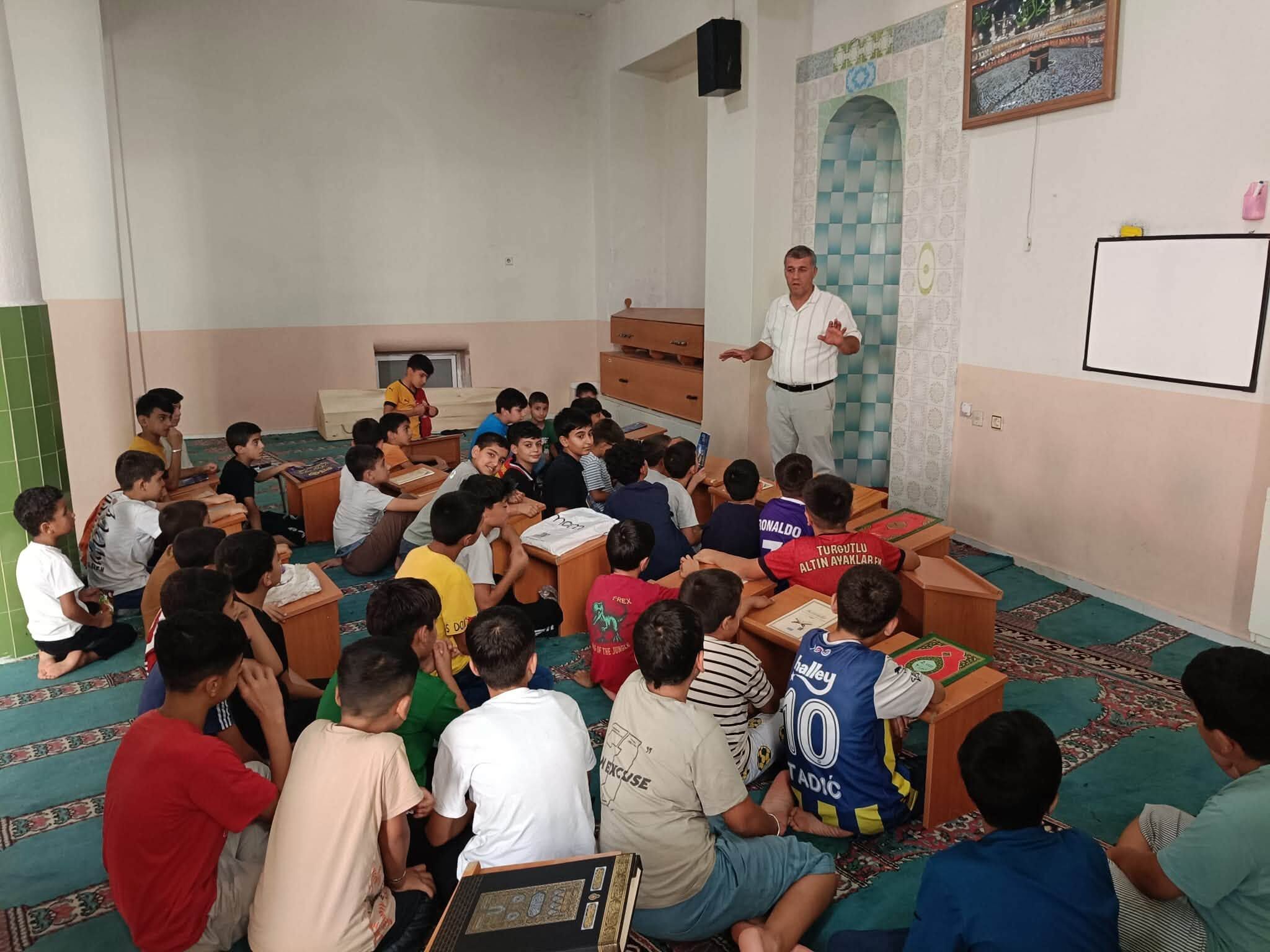 Turgutlu İlçe Müftülüğü'nden Seminer Desteği (5)