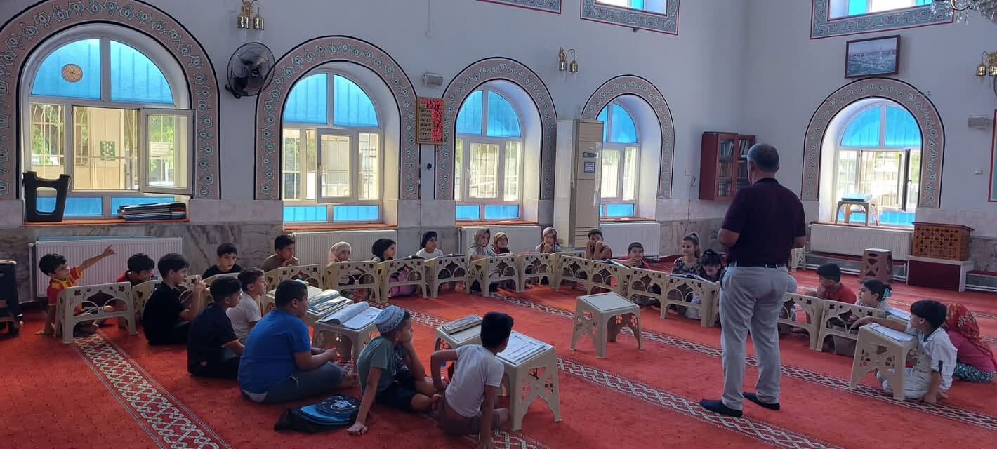Turgutlu’da Yaz Kur’an Kurslarında Bilinçlendirme Semineri! (2)