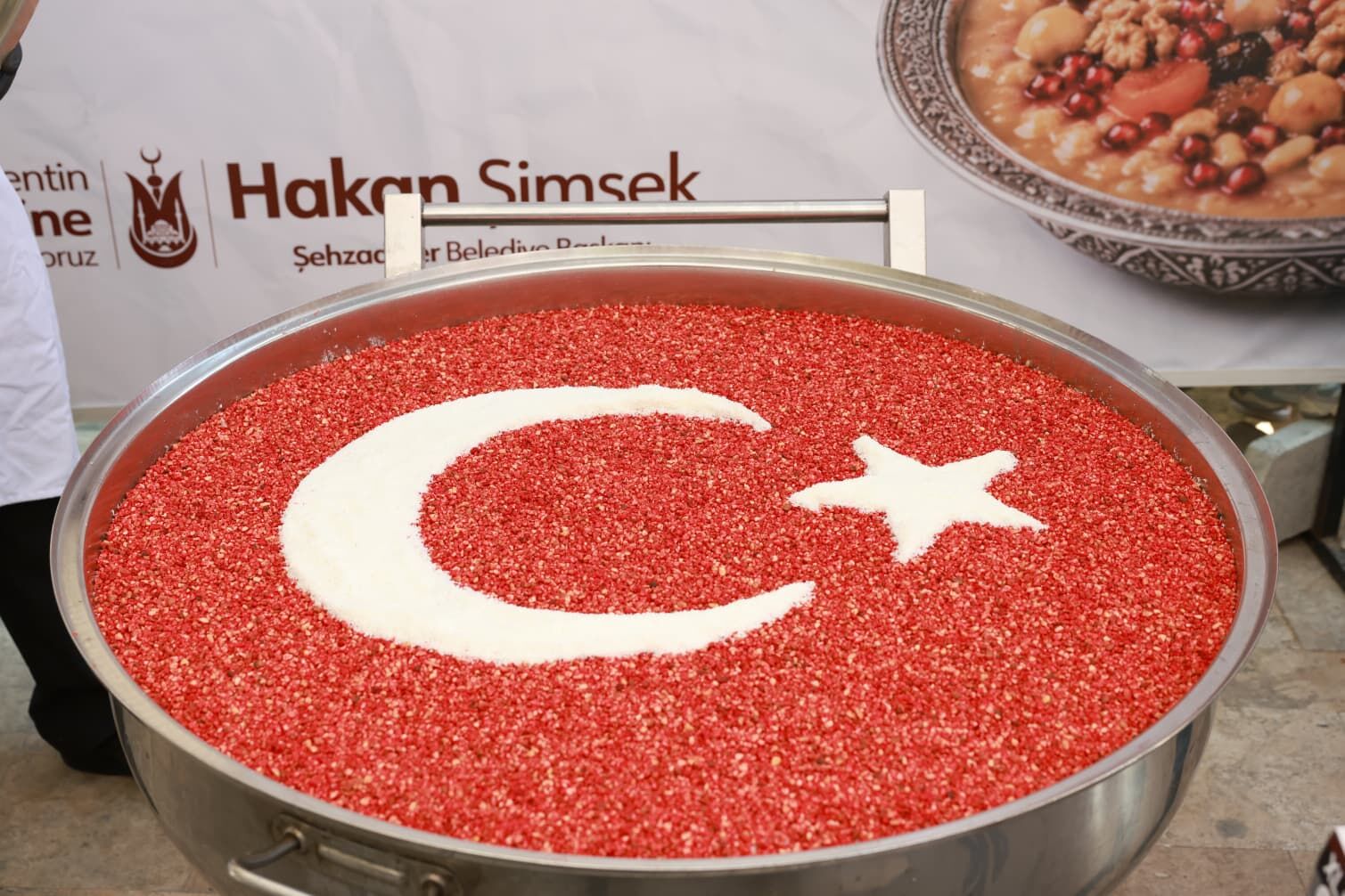 Manisa'da aşure bereketi meydanlara taştı-3