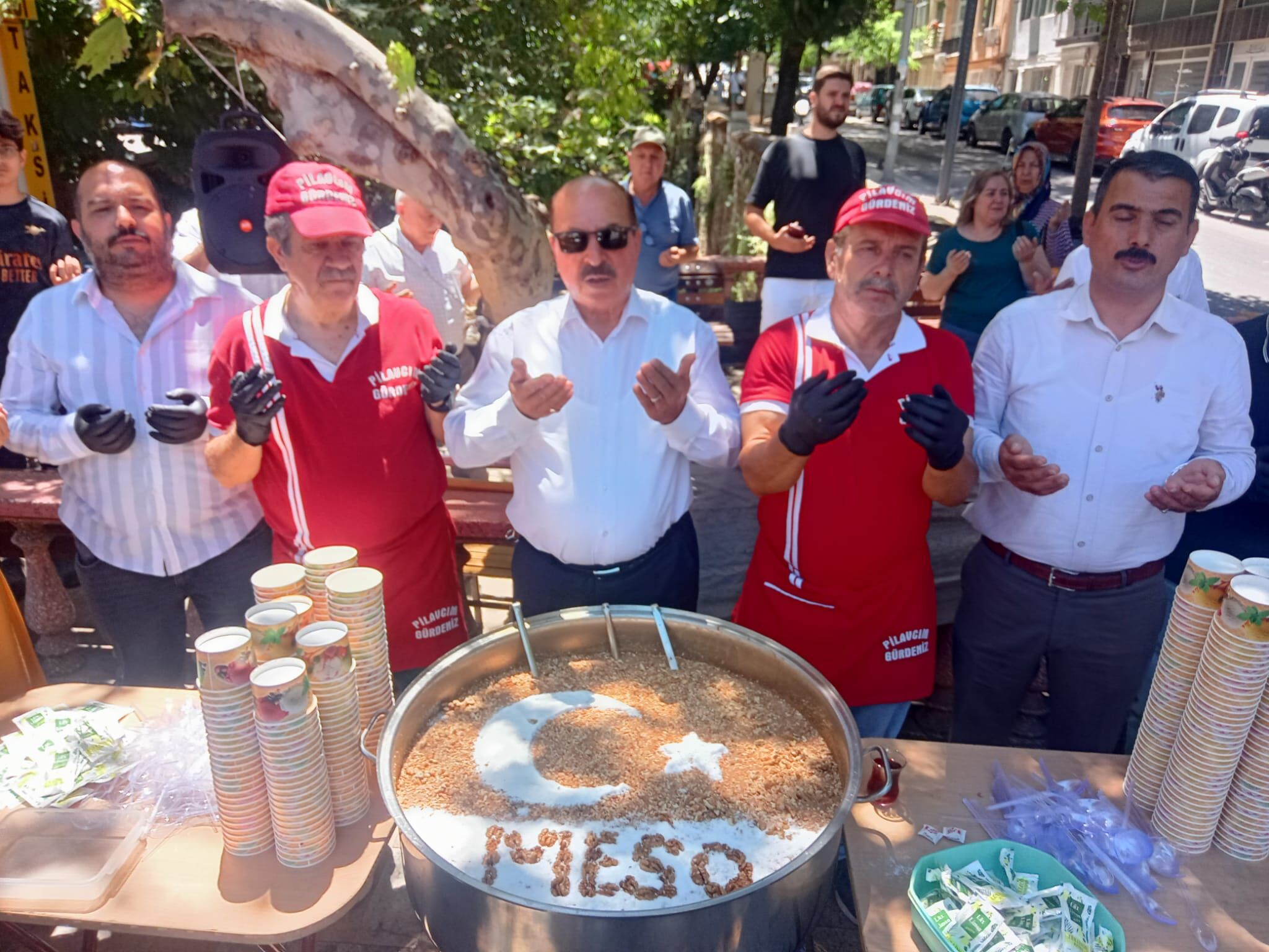 MESO'nun aşure hayrı vatandaşları buluşturdu-1