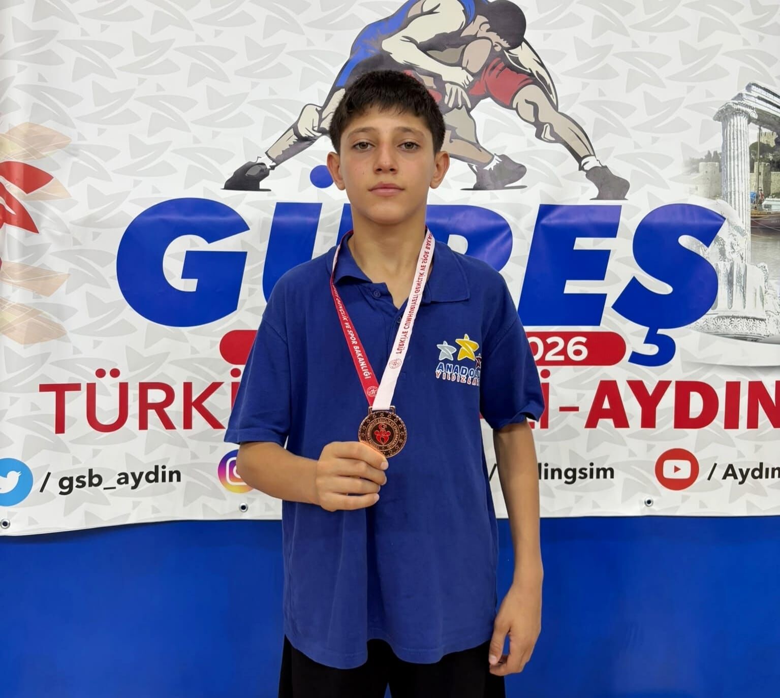Yunusemreli güreşçi Musa Yusuf Tekin Türkiye üçüncüsü oldu-1