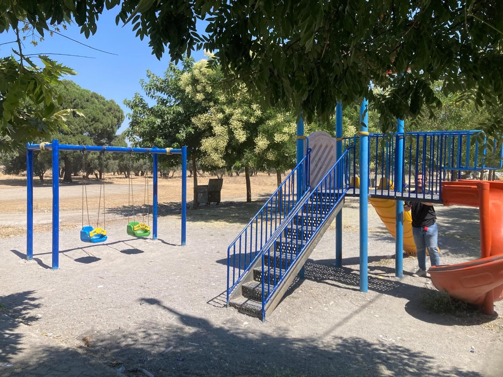 Yunusemre'de Parklar Yenileniyor (3)