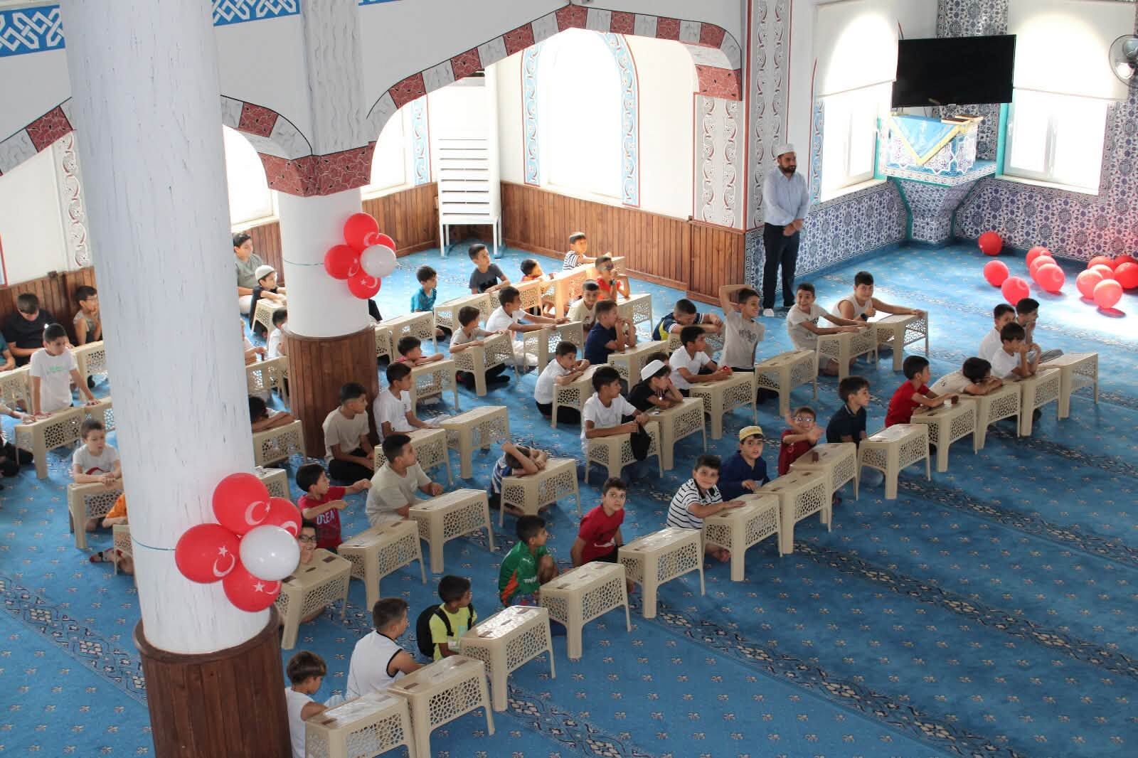 Turgutlu’da yaz Kur’an Kurslarında coşkulu kapanış!
