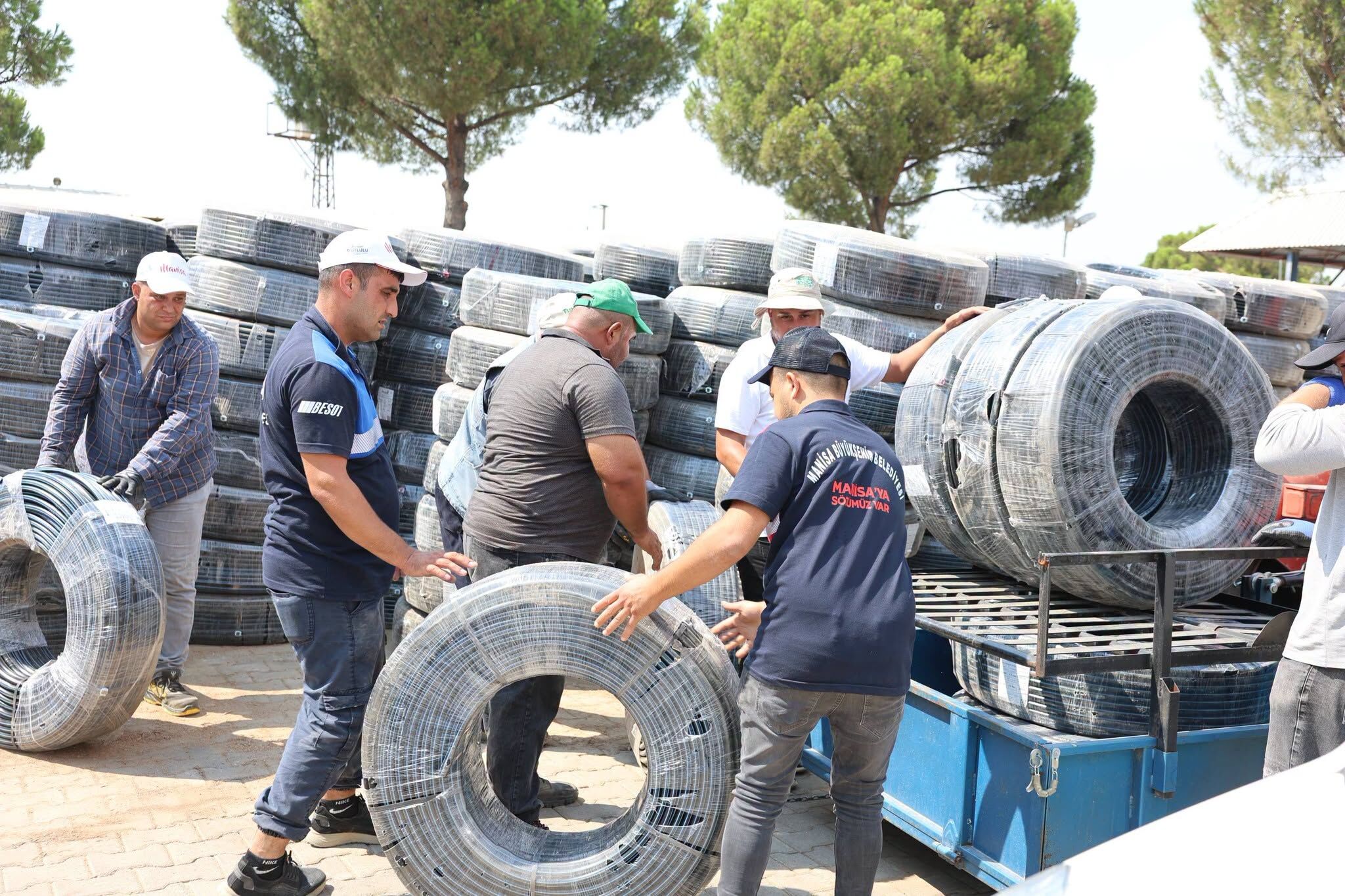 Alaşehir'de çiftçiye 2 milyon 543 bin metre sulama borusu dağıtıldı
