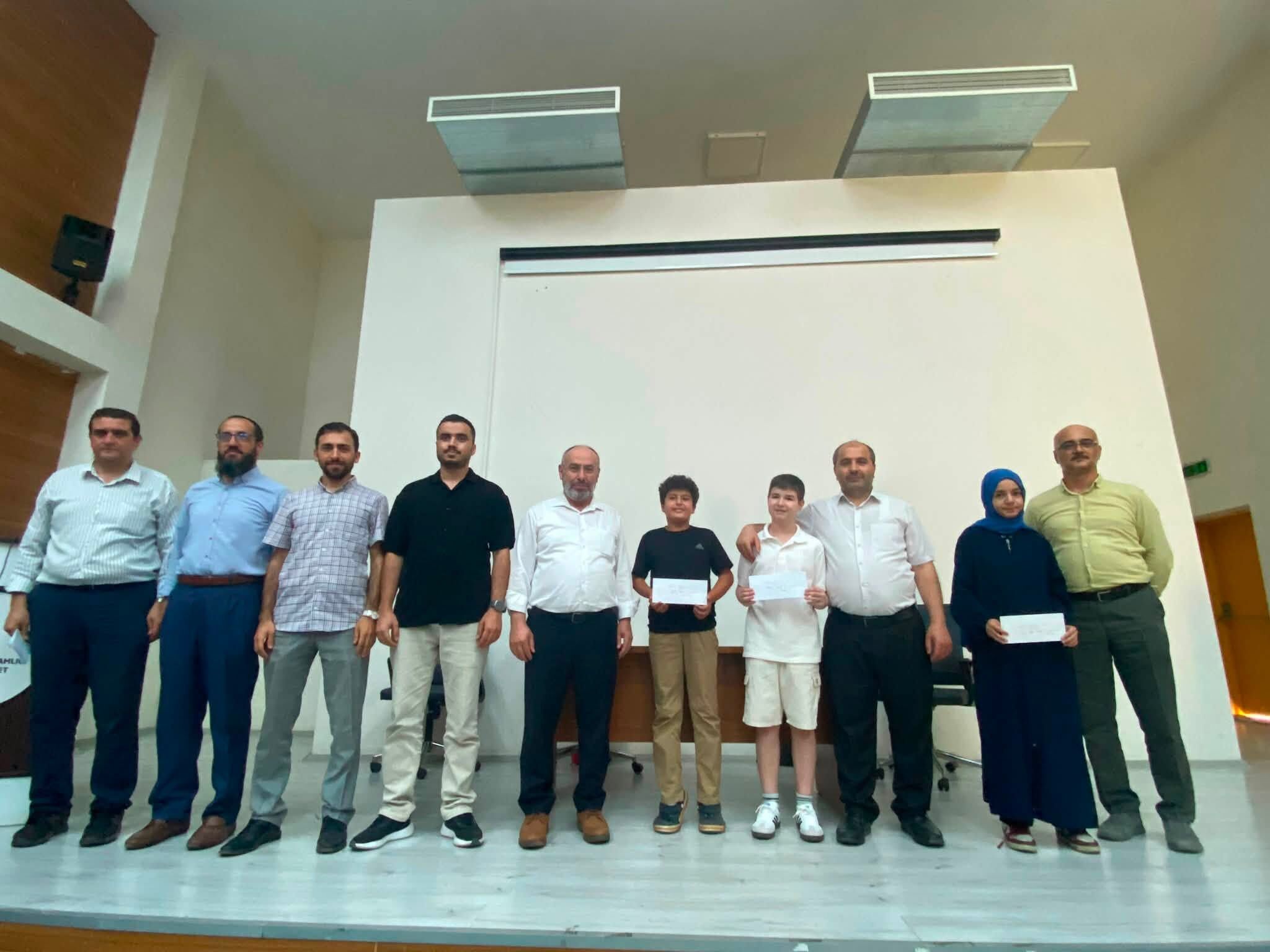 Salihli’de yaz Kur’an Kursları etkinlikleri ödül töreniyle taçlandı