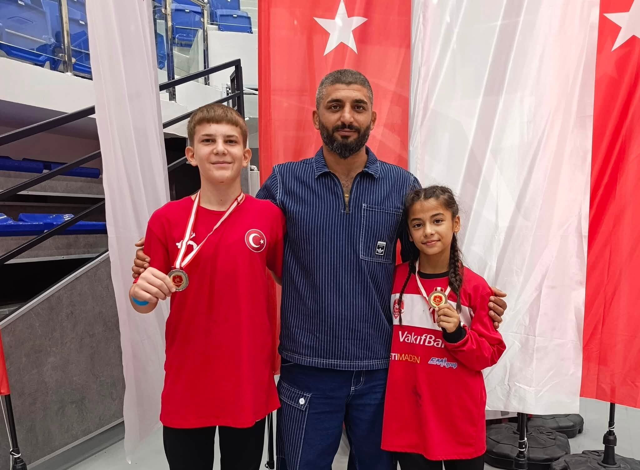 Turgutlu Belediyesporlu güreşçiler Malatya’dan madalyalarla döndü-.1