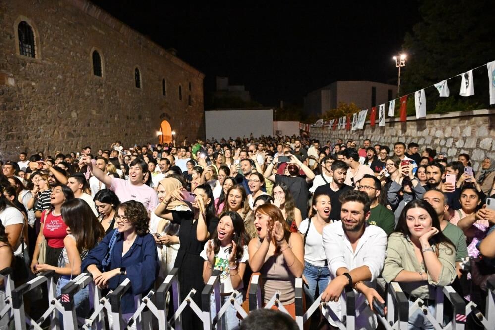 Tarihi Yeni Han’da unutulmaz konser!-1