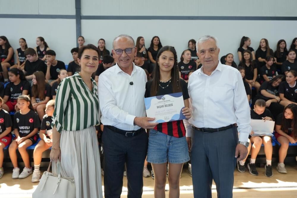 Turgutlu'da 2 bin çocuk sporla ve sanatla buluştu!