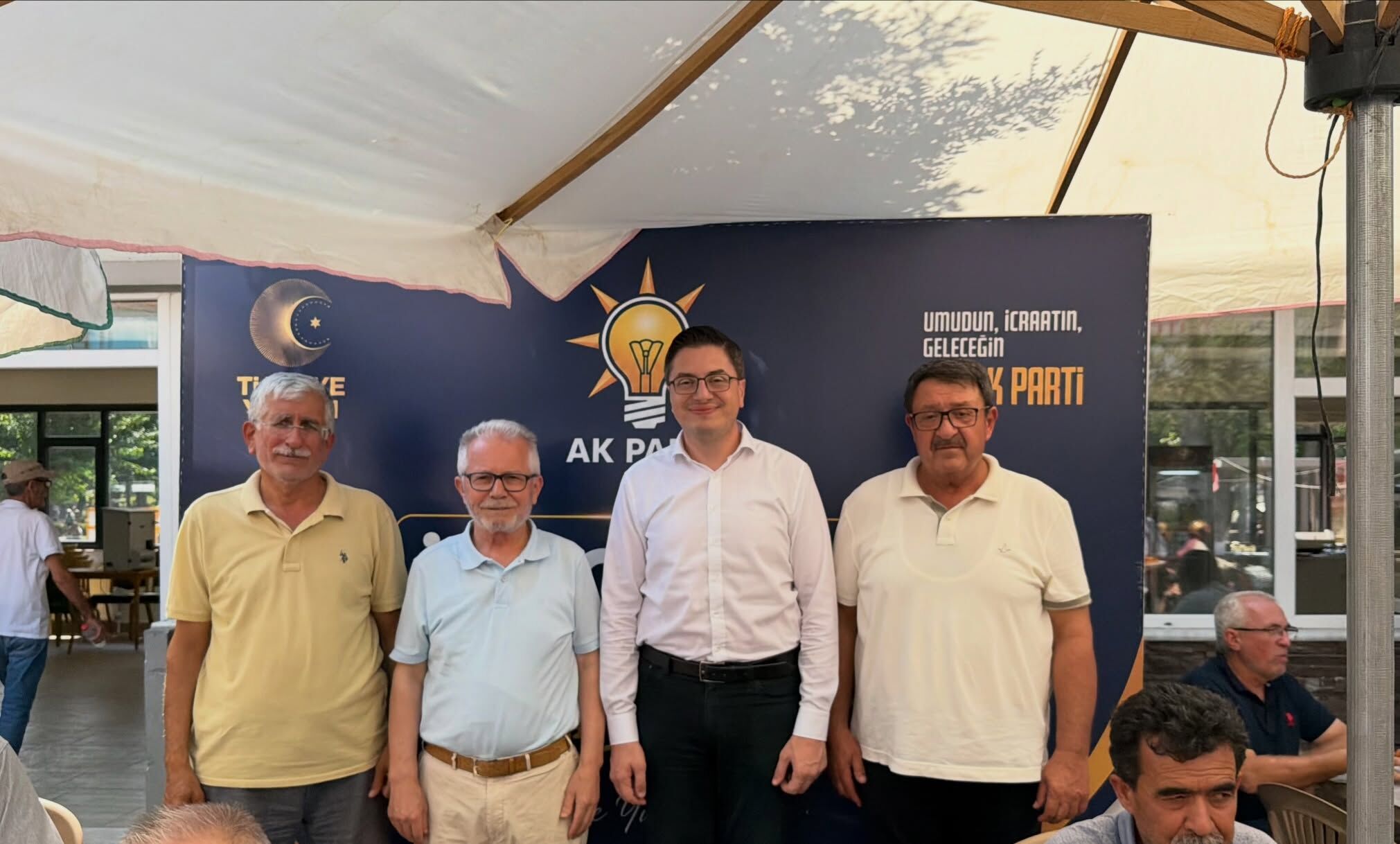 Ak Parti Akhisar'dan 25. Yıla Özel Anlamlı Program (1)