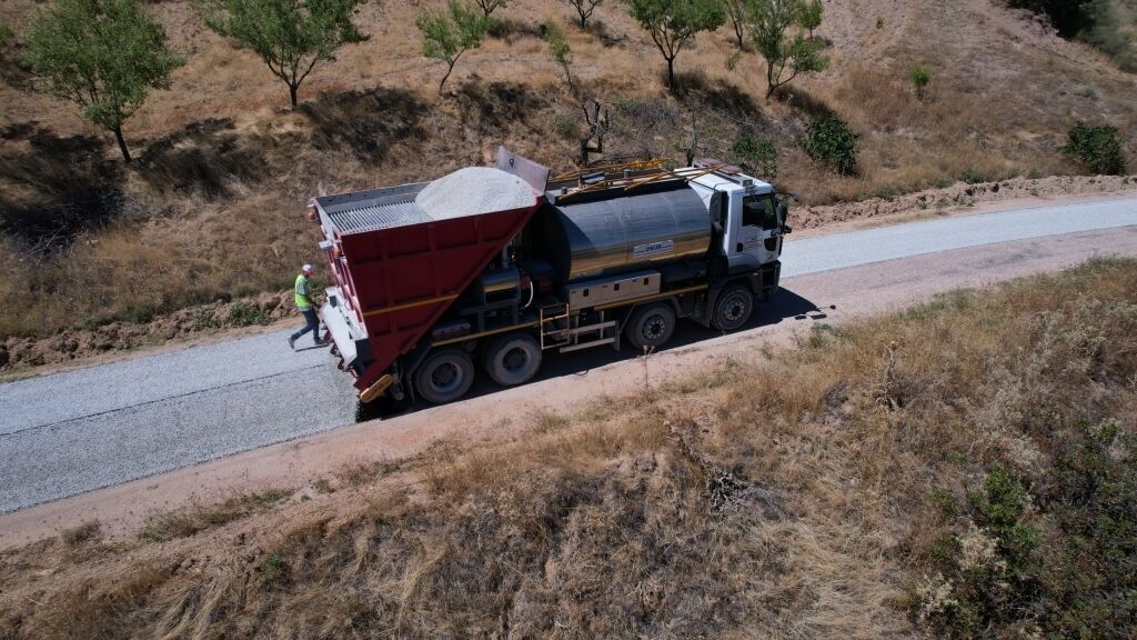 Büyükşehir'den Demirci'ye Asfalt Hamlesi! (2)