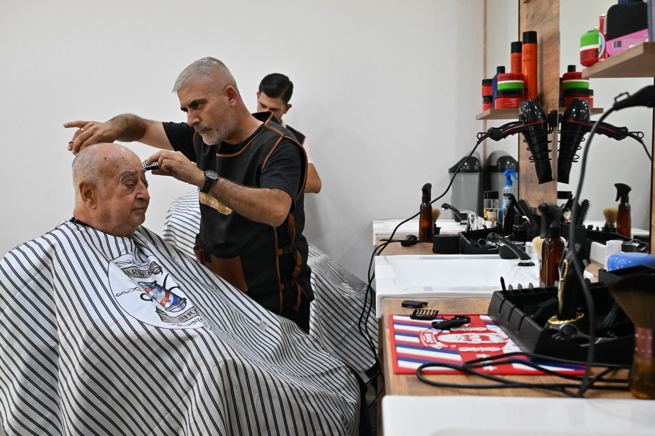 Manisa’da Emeklilere ve Engelli Bireylere Uygun Fiyatlı Kuaför Hizmeti-.1