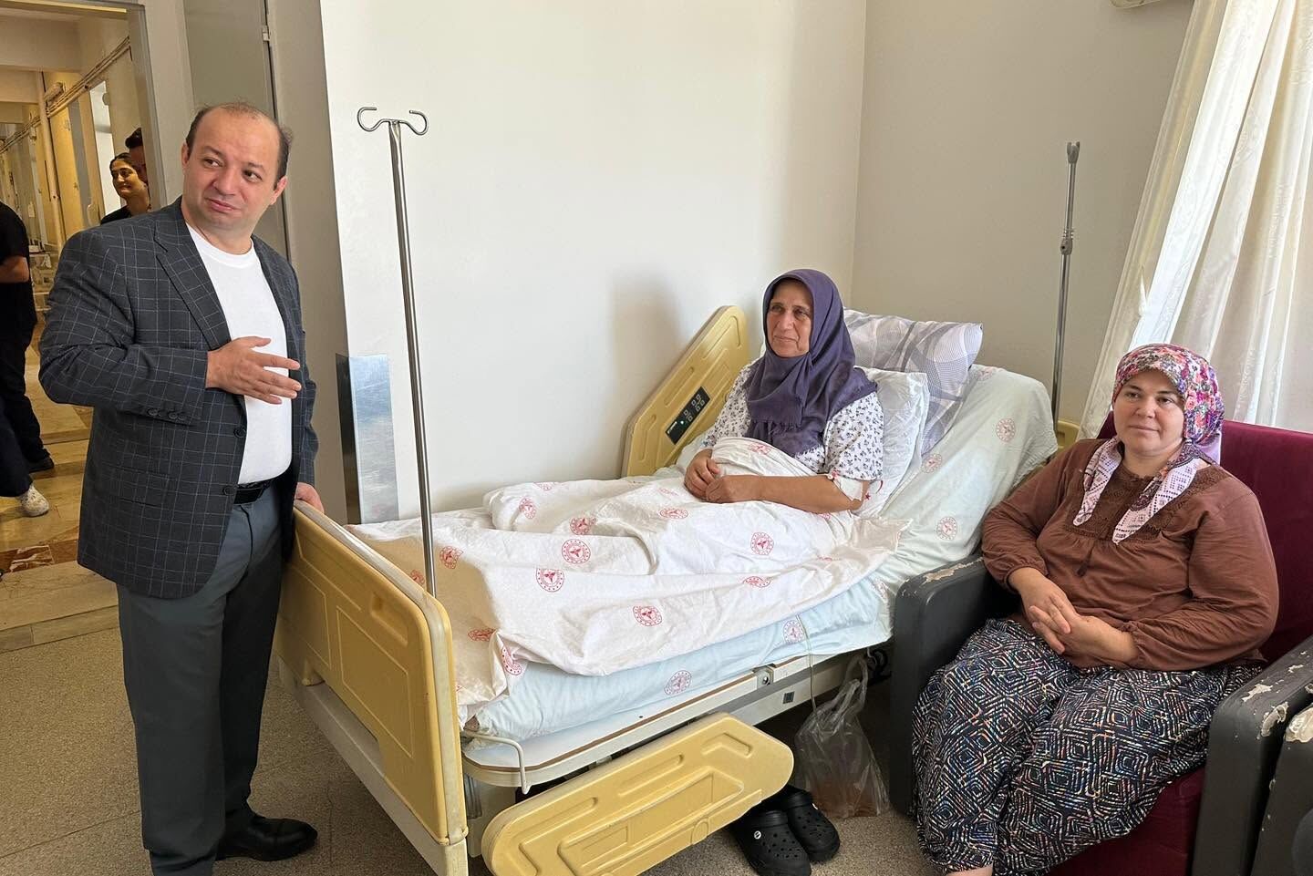 İl Müdürü Zeren'den Hasta Ve Personele Ziyaret! (1)