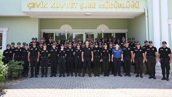 Manisa İl Emniyet Müdürü Adnan Karayel, Çevik Kuvvet Personeliyle Bir Araya Geldi (1)