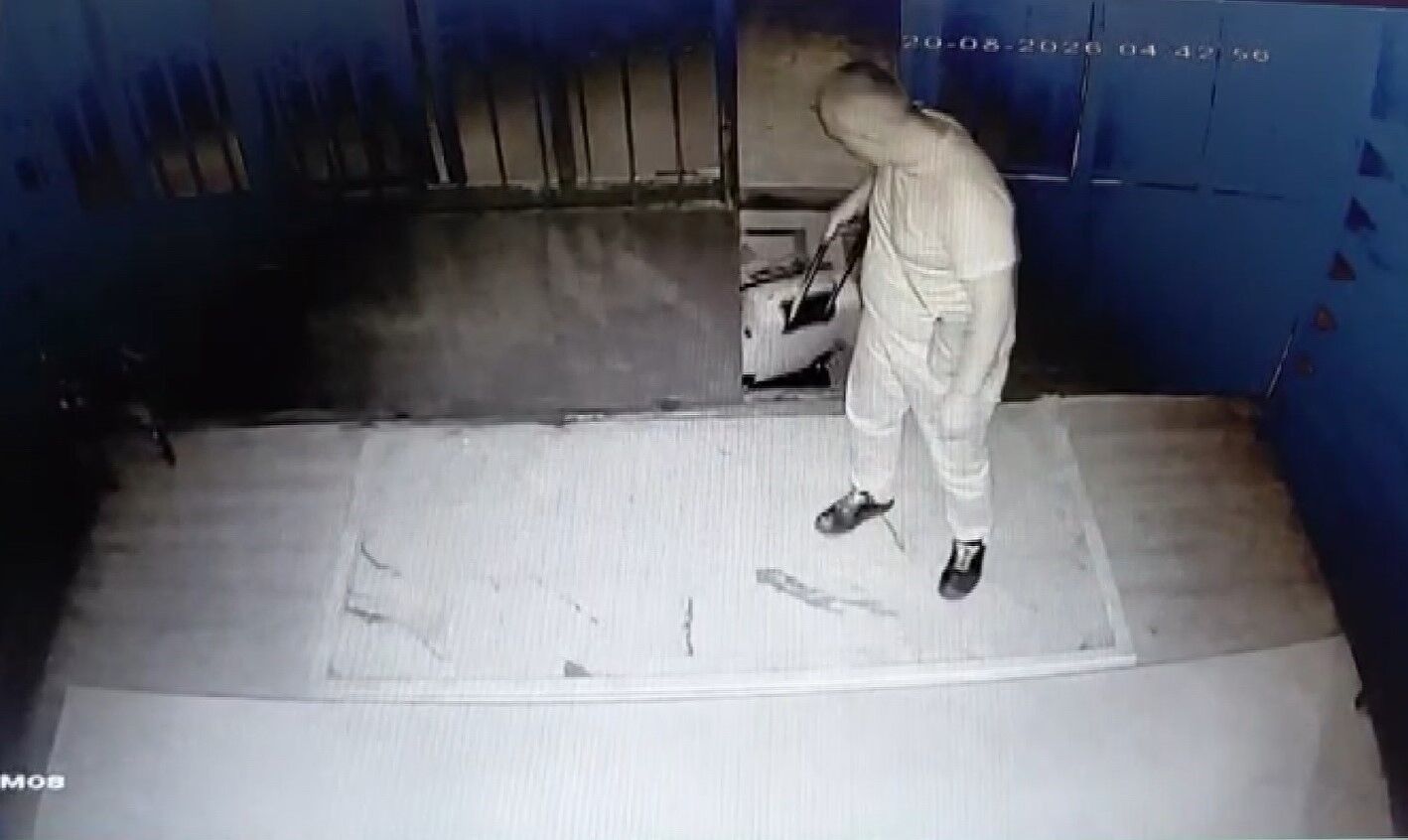 Manisa'da Valizli Hırsız Yakayı Ele Verdi! (1)