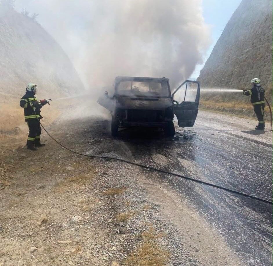 Sarayköy'de Bir Yıllık Emek 15 Dakikada Kül Oldu (5)