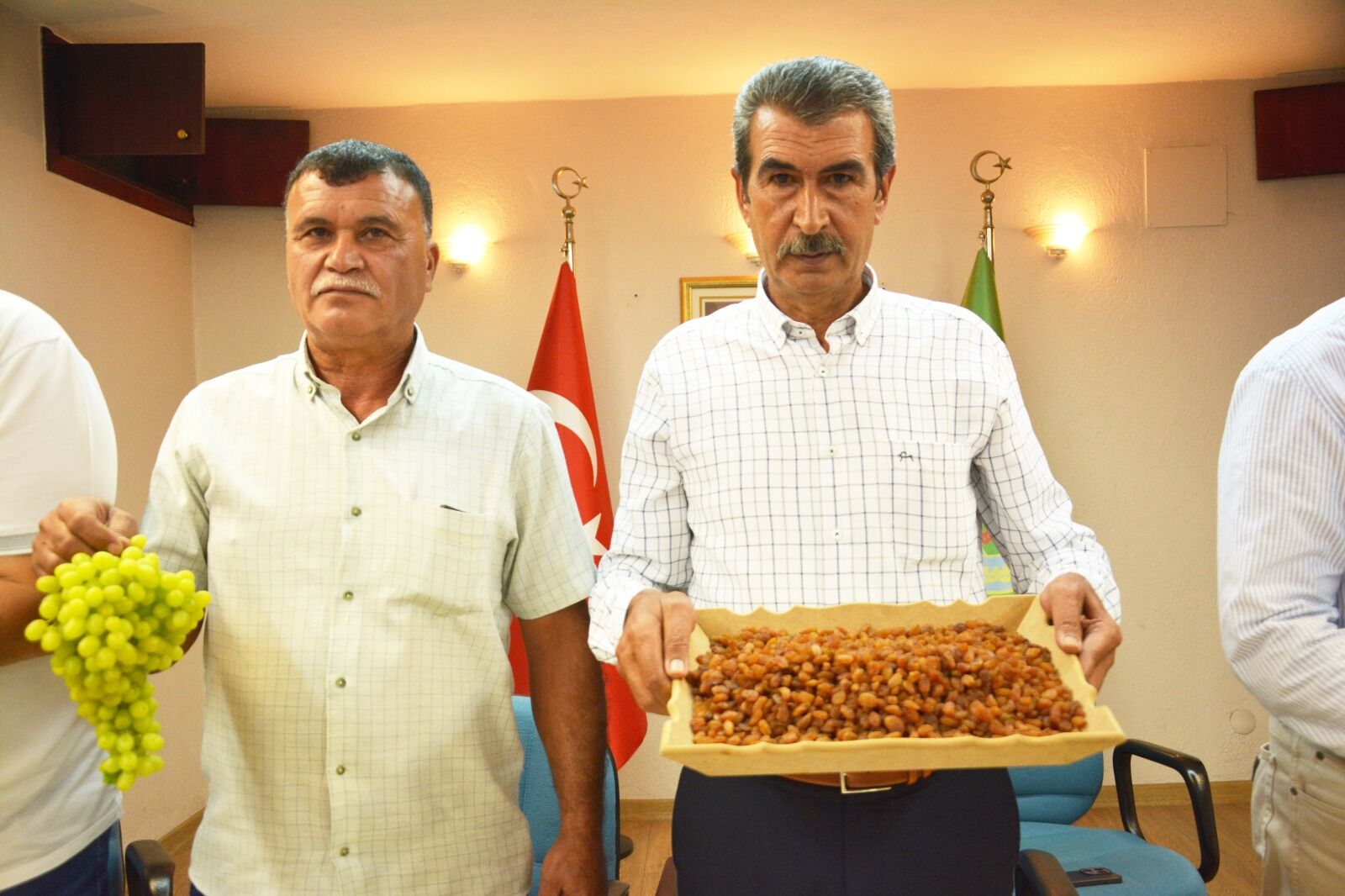 Manisa'da Ziraat Odası Başkanlarından kuru üzüm fiyatı çağrısı