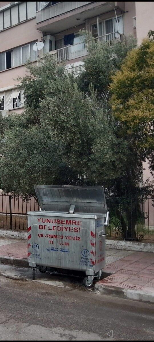 Yunusemre’de Çöp Konteynerlerinin Yüzde 90’I Yenilendi (2)