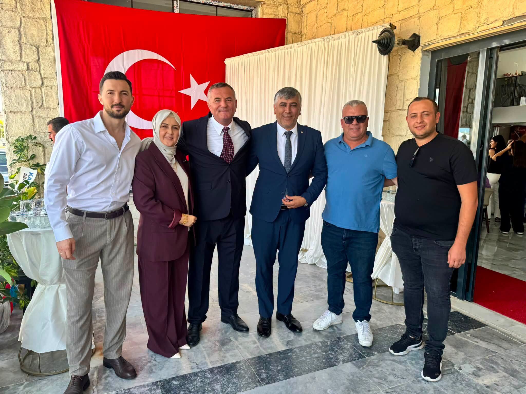 Mergen ailesinin mutlu günü Manisa siyasetini buluşturdu-.1
