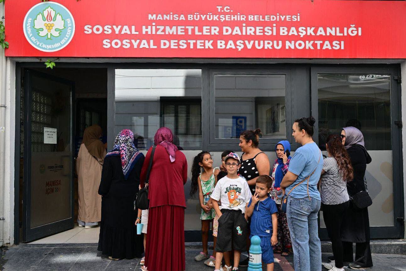 Manisa'da binlerce öğrenciye 30 milyon TL'lik destek-.3.1