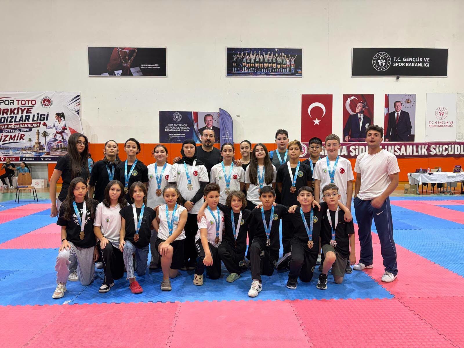 Alaşehirli sporculardan İzmir'de madalya yağmuru!-1