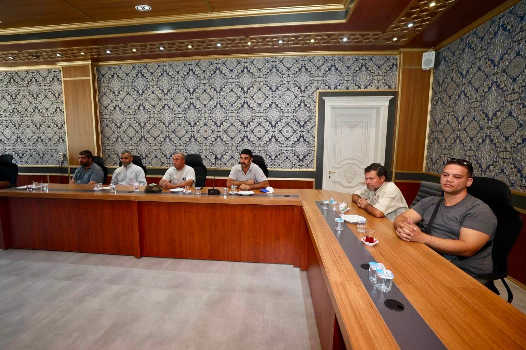 Yunusemre’de temizlik personeline çevre ve vatandaş iletişimi semineri-.3.1