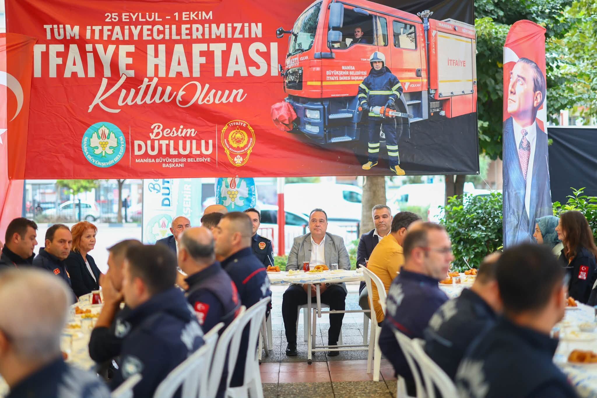Besim Dutlulu'dan itfaiye personellerine anlamlı ziyaret!