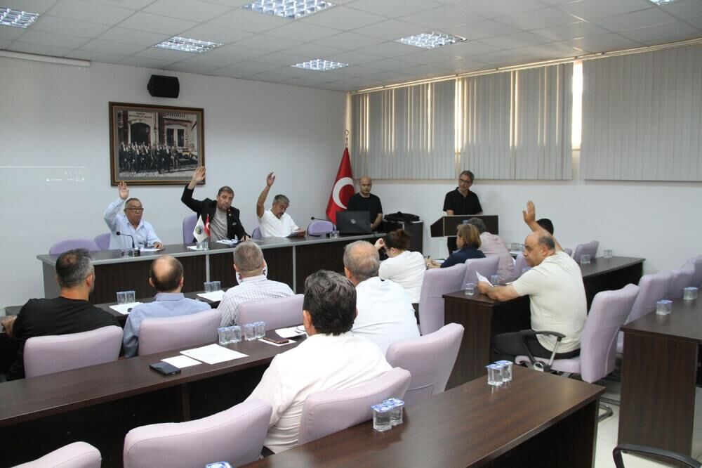 Kula Belediye Meclisi'nde