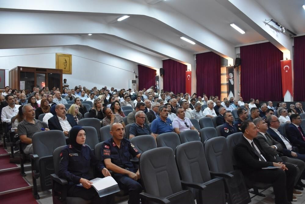 Salihli’de yeni eğitim-öğretim yılı öncesi güvenlik zirvesi!
