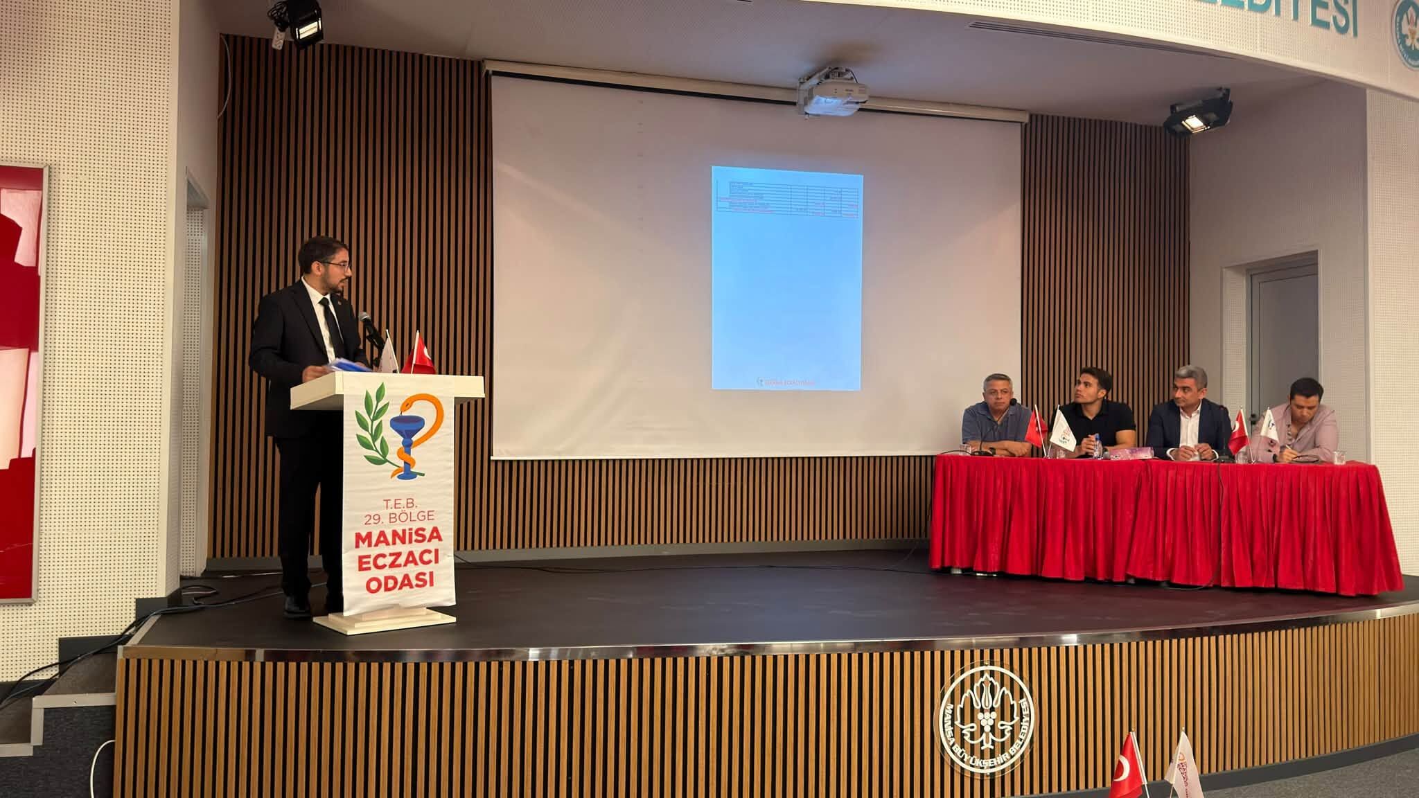 Eczacılığın Geleceği Manisa’da Masaya Yatırıldı (5)